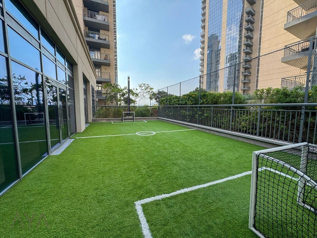 Apartment Creekside Vibes Chic With Views Dubai