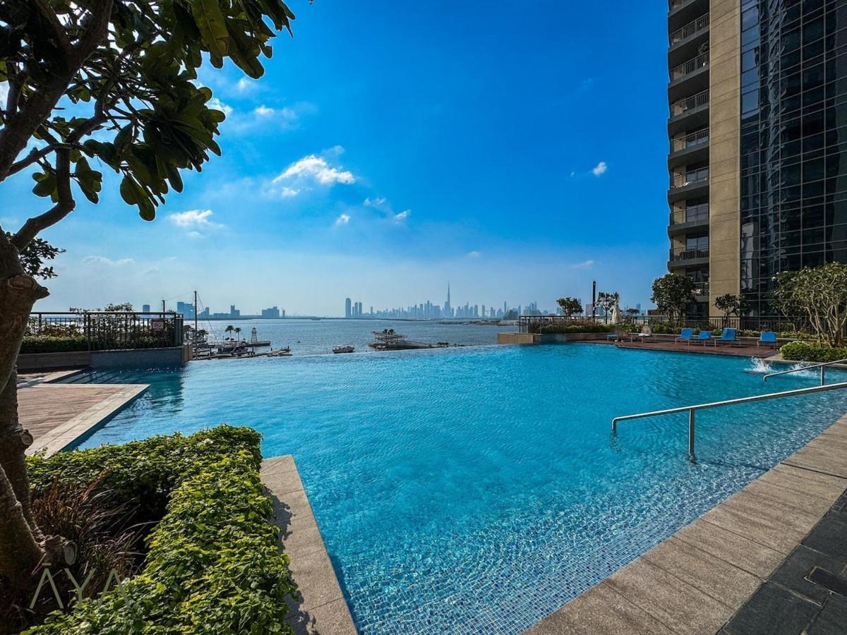 Creekside Vibes Chic With Views Apartment