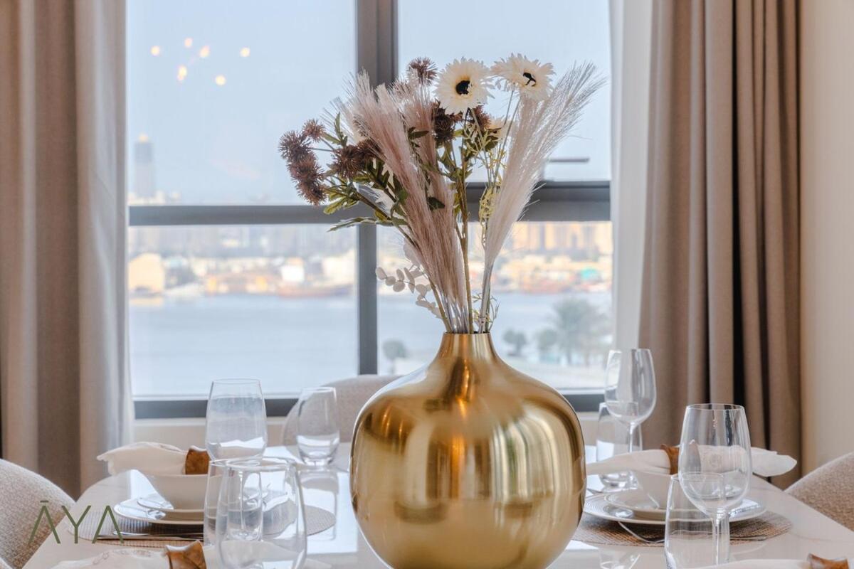 Creekside Vibes Chic With Views *