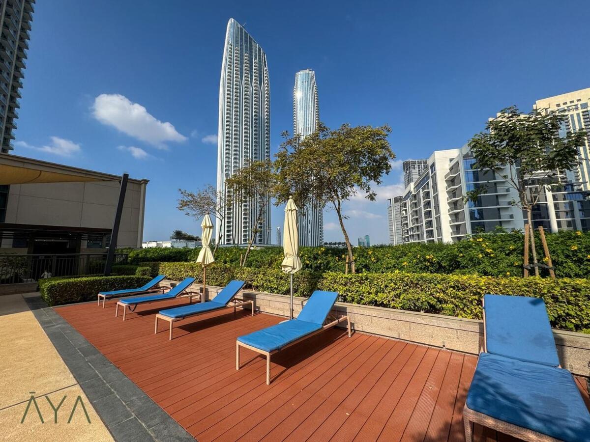 Creekside Vibes Chic With Views Apartment