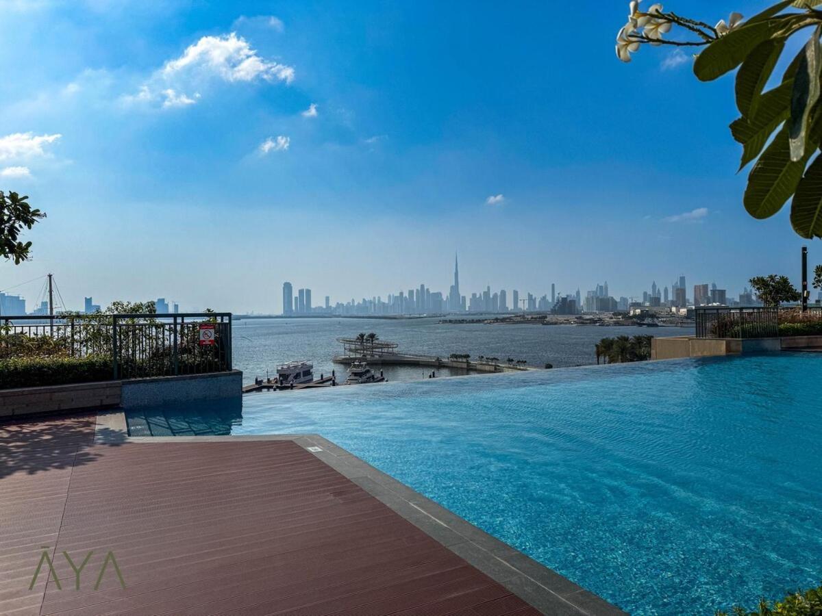 Creekside Vibes Chic With Views *