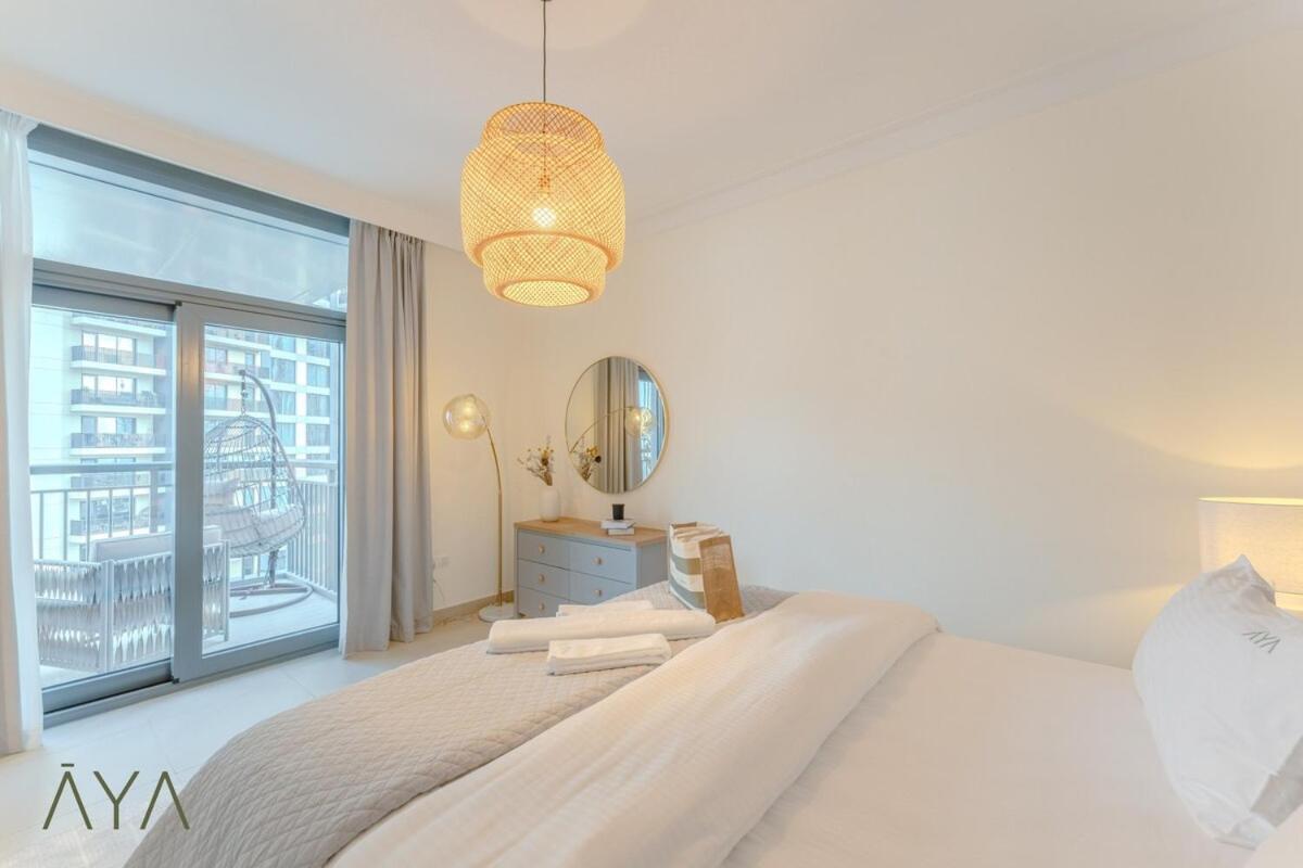 Apartment Creekside Vibes Chic With Views Dubai